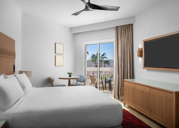 Doubletree By Hilton Sheikh Bay אתר נופש
