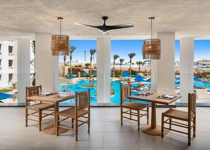 Doubletree By Hilton Sheikh Bay אתר נופש 4*