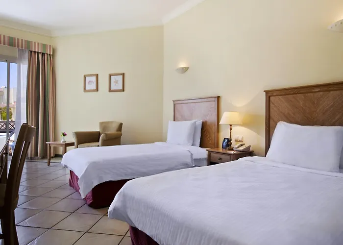 Doubletree By Hilton Sheikh Bay אתר נופש שארם א-שייח