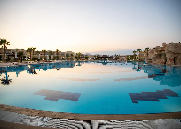 Doubletree By Hilton Sheikh Bay אתר נופש
