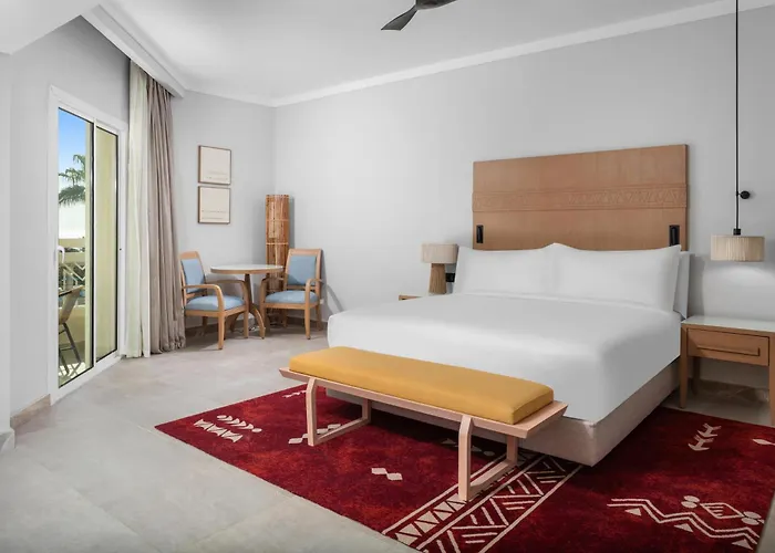 אתר נופש Doubletree By Hilton Sheikh Bay שארם א-שייח