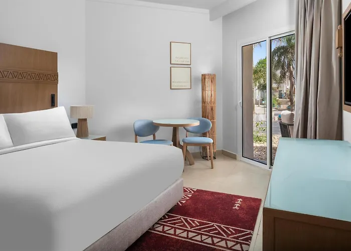 אתר נופש Doubletree By Hilton Sheikh Bay
